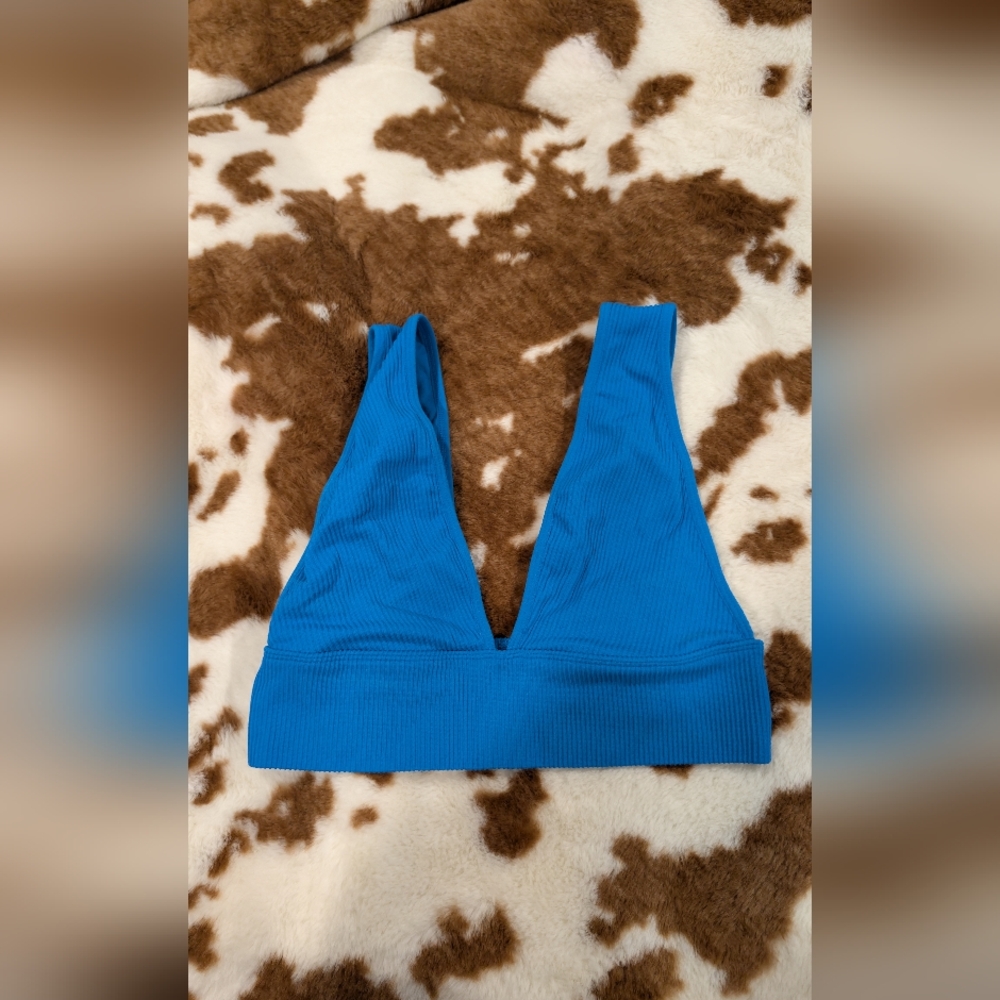 🎉Garage serena seamless deep plunge tanks